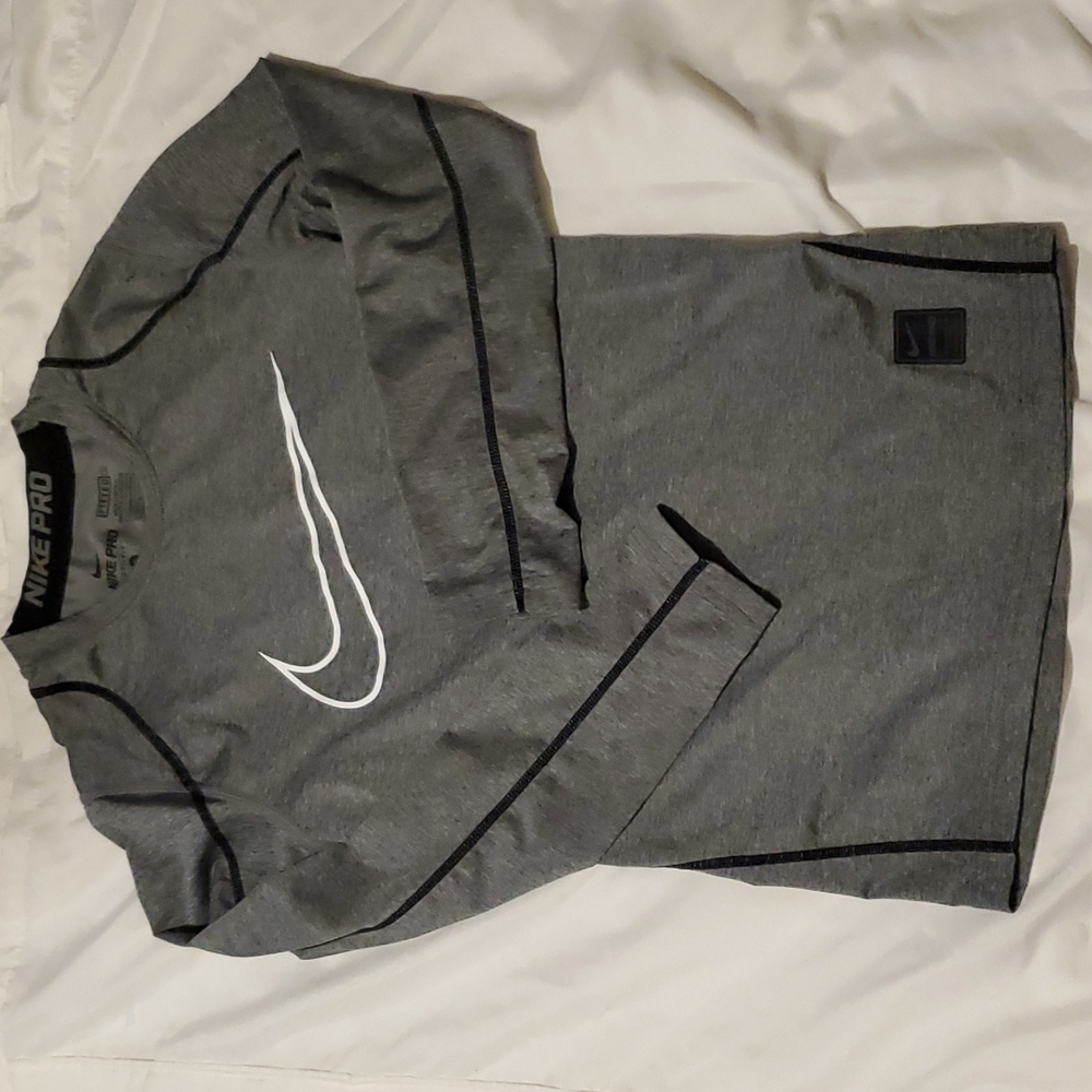 Nike fitted youth long-sleeved shirt.